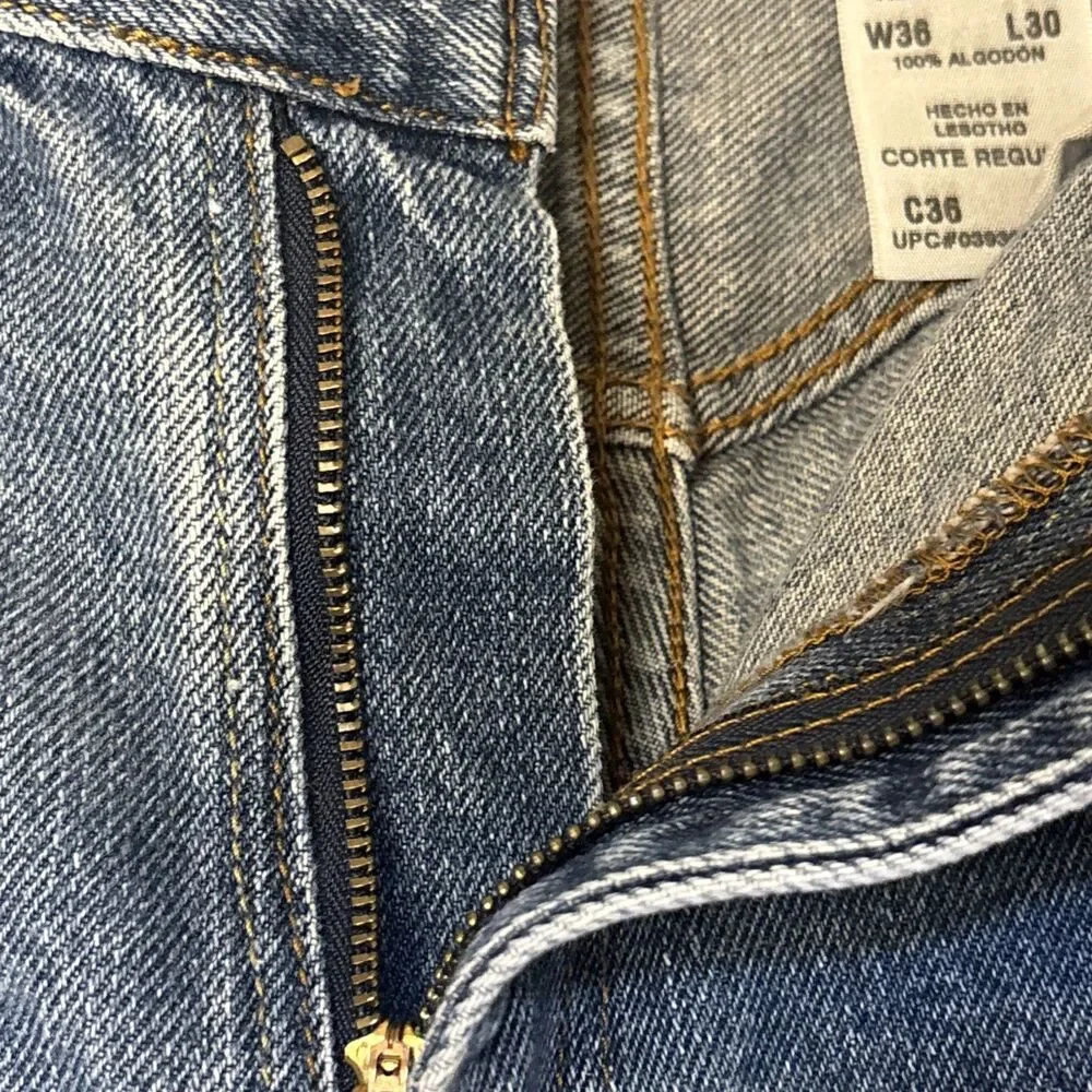 Levi Strauss Signature Mens Regular Fit Straight Leg Jeans Light Wash 36 x 30